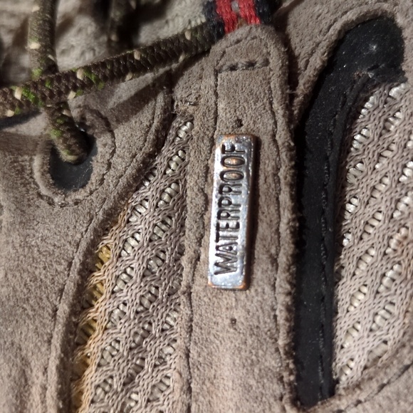 mens Merrell hiking shoes - Picture 2 of 8